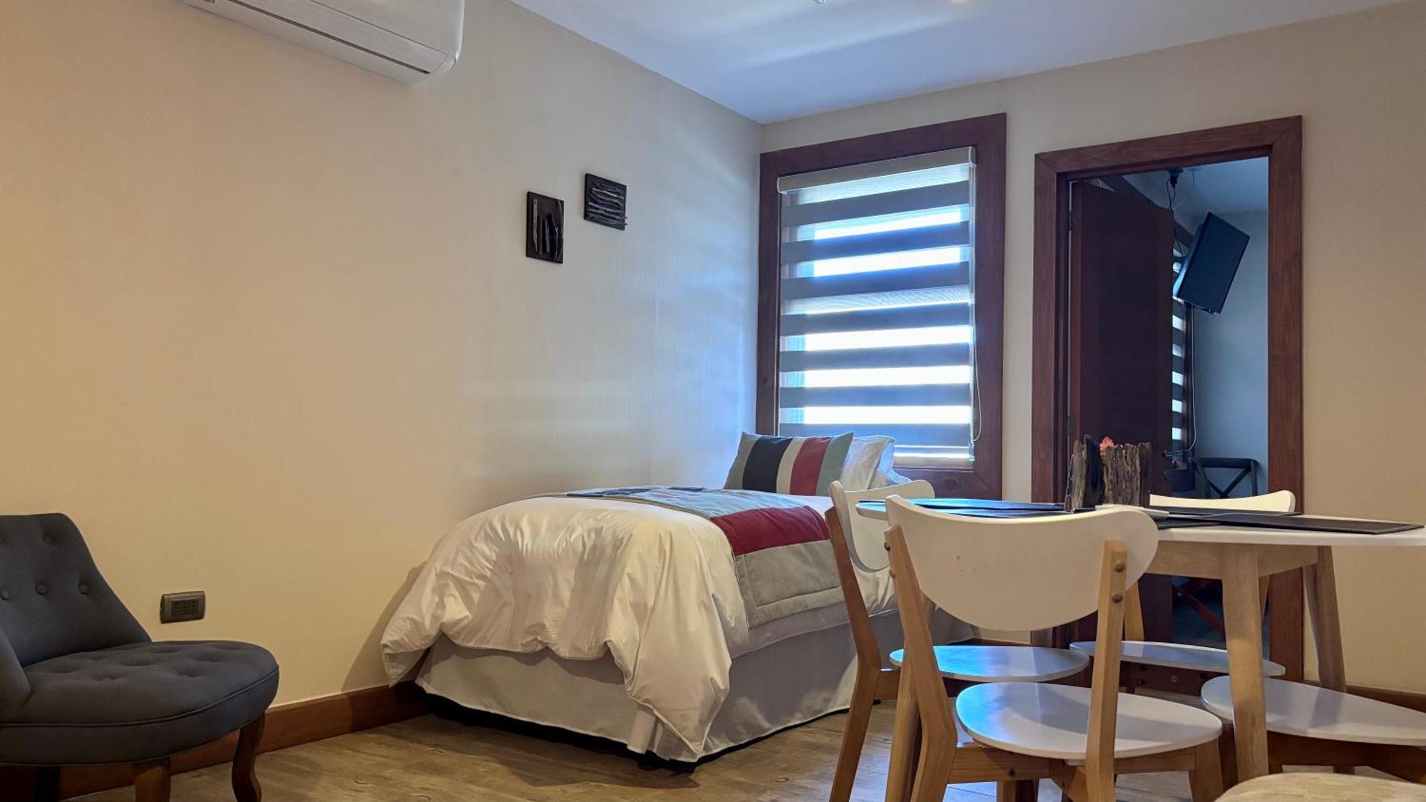 Entre Cumbres Apart Hotel Coyhaique Esterno foto