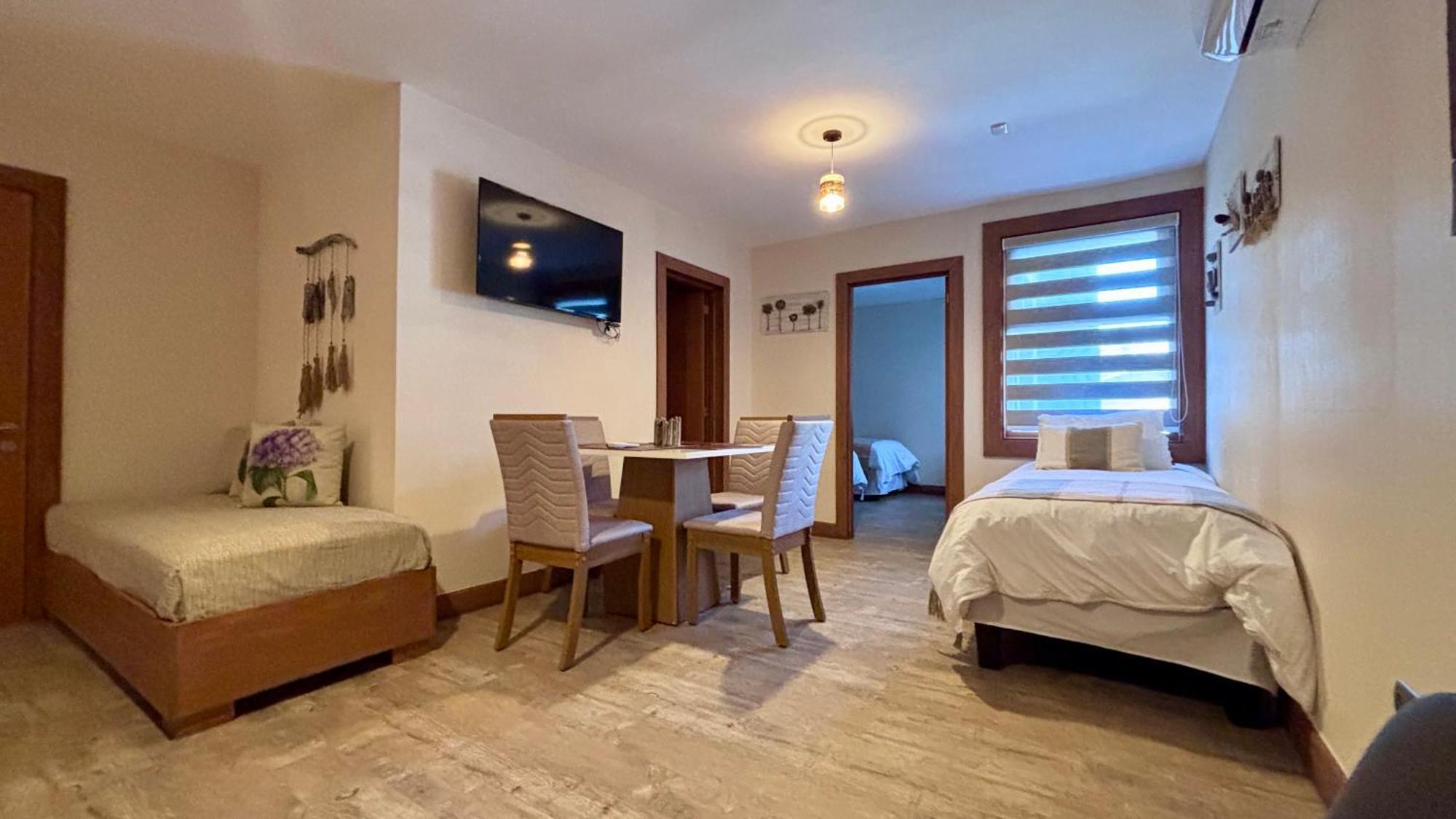 Entre Cumbres Apart Hotel Coyhaique Esterno foto
