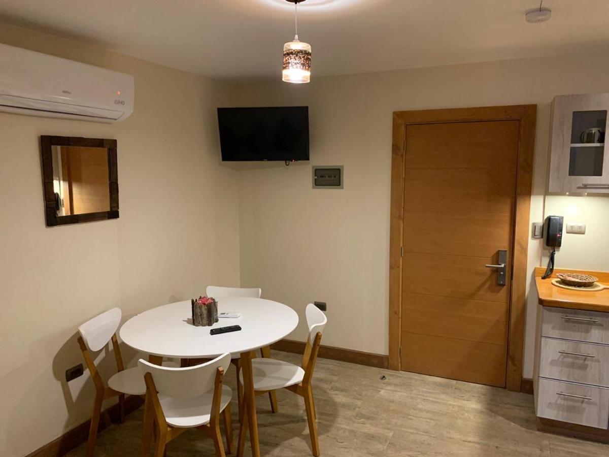 Entre Cumbres Apart Hotel Coyhaique Esterno foto